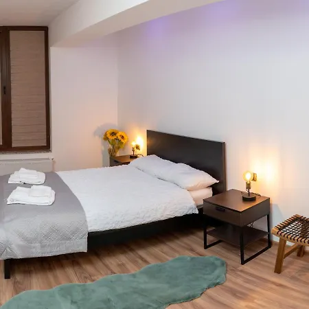 Alex's Penthouse 3 *